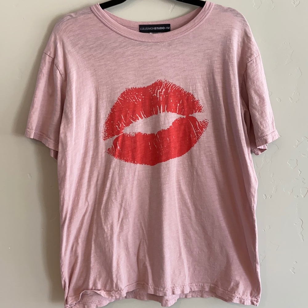 Pink oversized t-shirt